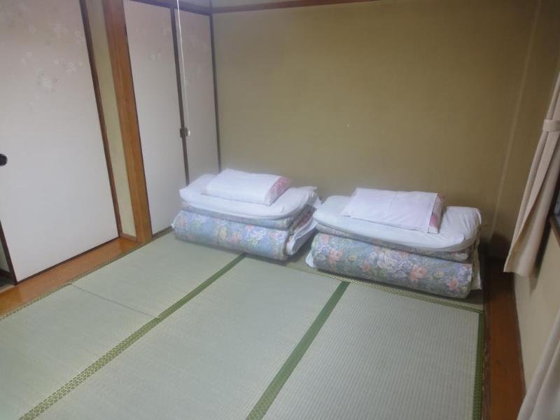 Kasuga Ryokan Hiroshima Esterno foto