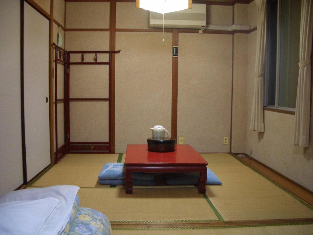 Kasuga Ryokan Hiroshima Esterno foto
